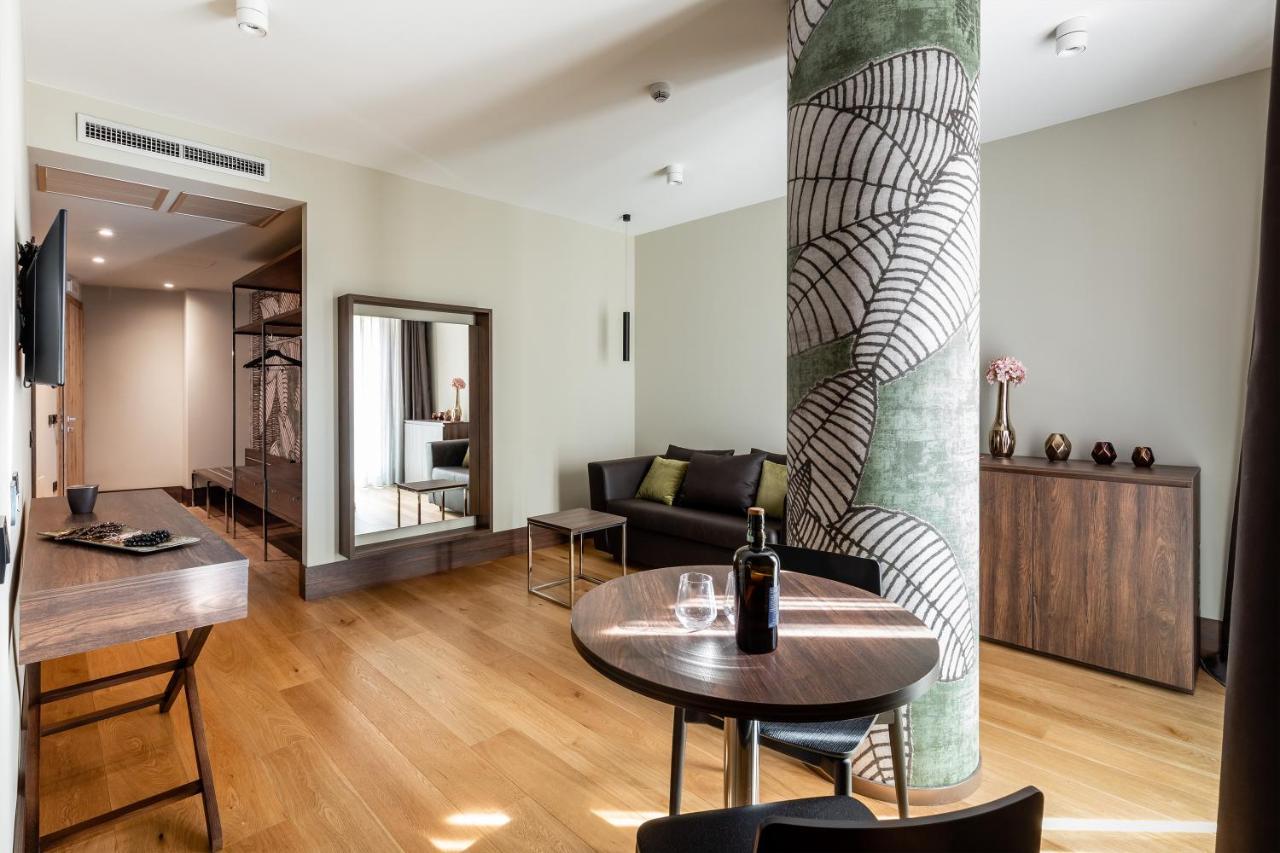 Anusca Palace Hotel Castel San Pietro Terme Ngoại thất bức ảnh
