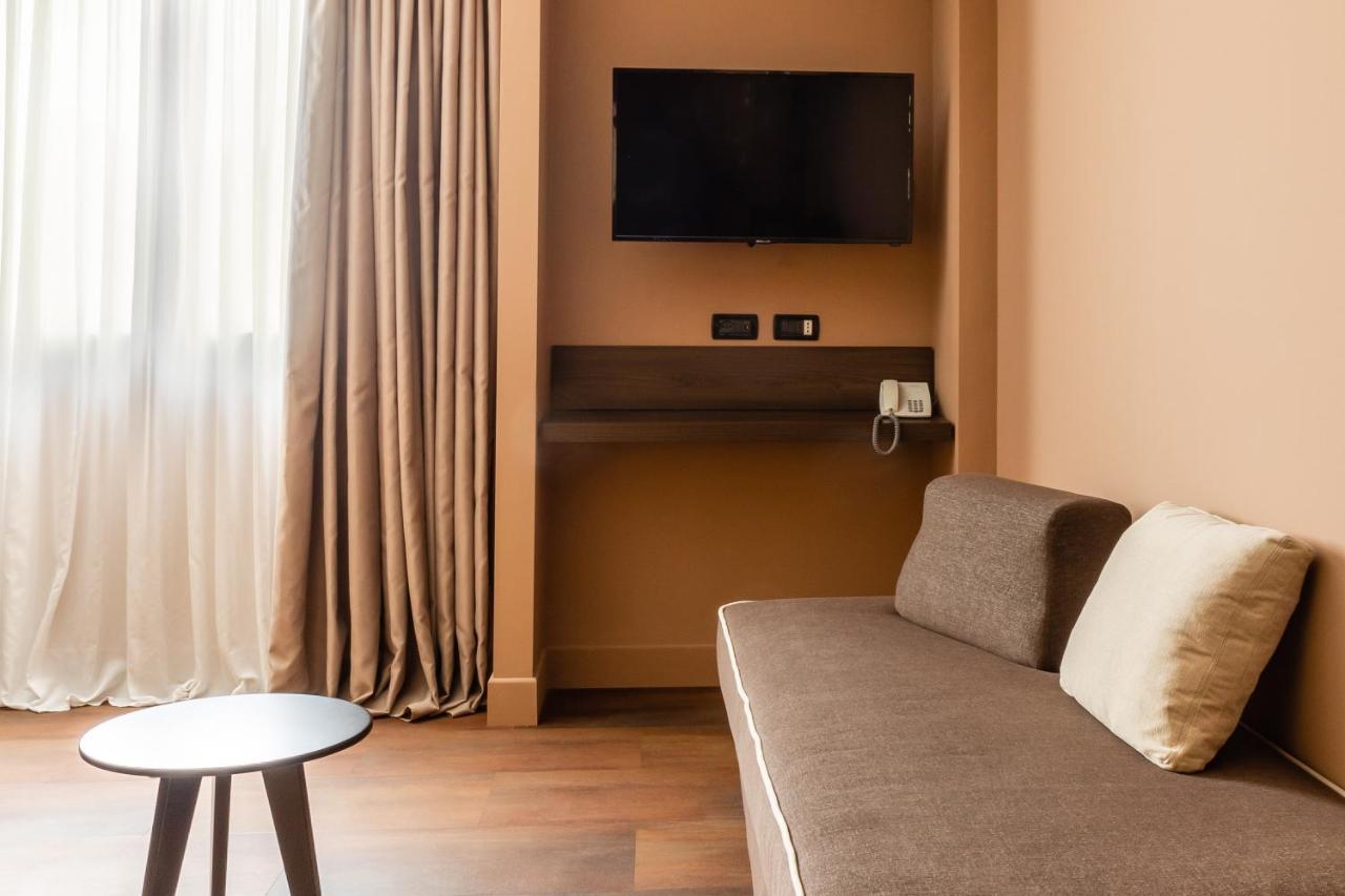 Anusca Palace Hotel Castel San Pietro Terme Ngoại thất bức ảnh