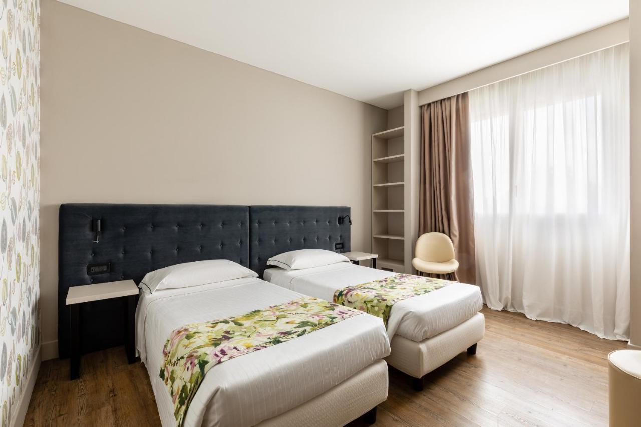 Anusca Palace Hotel Castel San Pietro Terme Ngoại thất bức ảnh