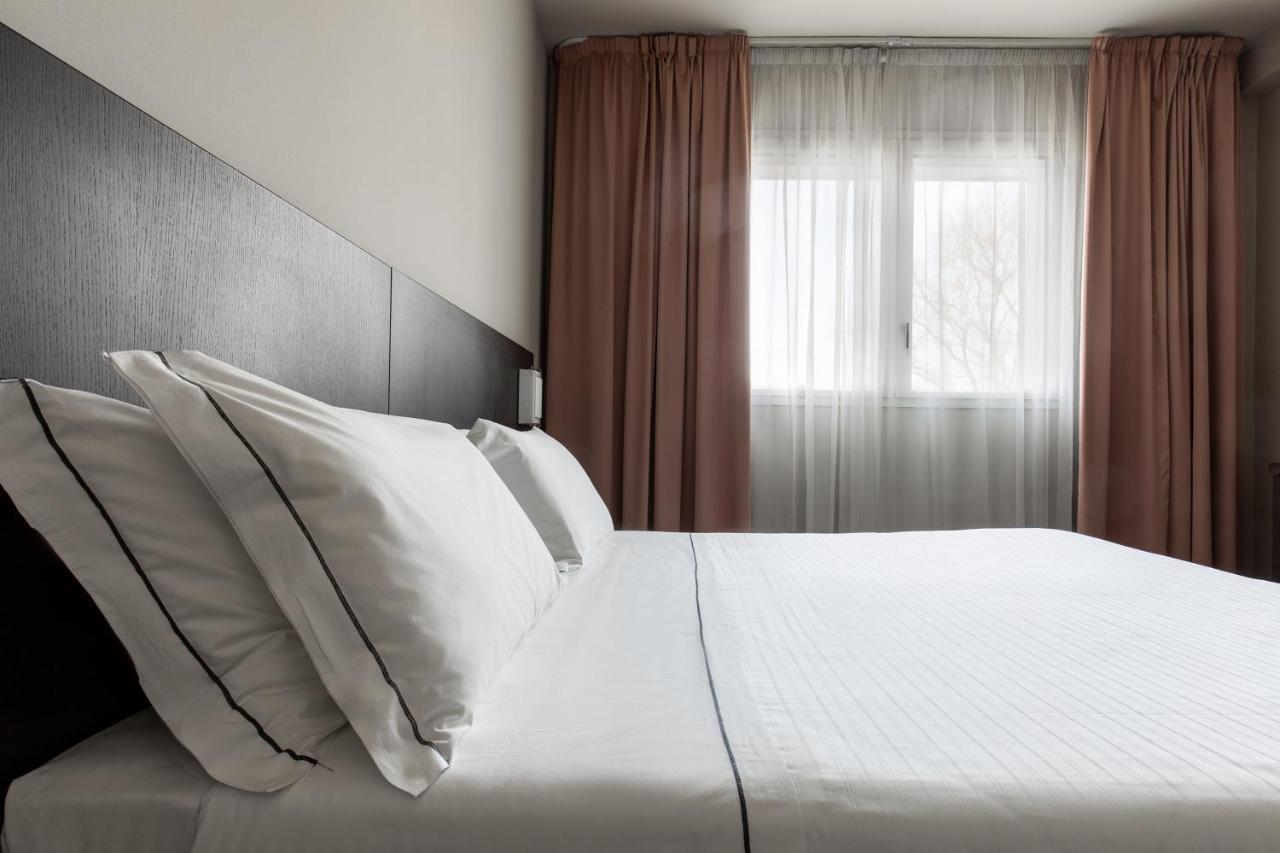 Anusca Palace Hotel Castel San Pietro Terme Ngoại thất bức ảnh