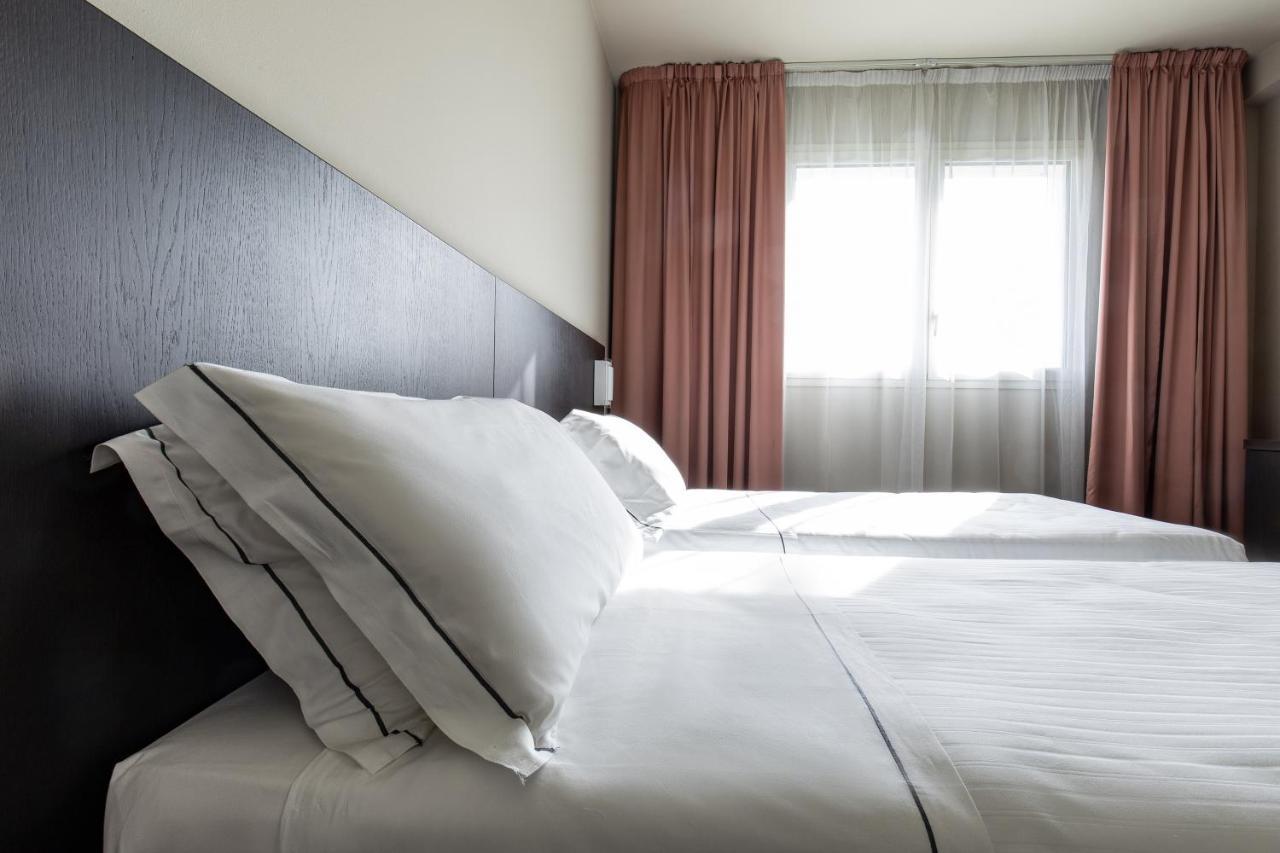 Anusca Palace Hotel Castel San Pietro Terme Ngoại thất bức ảnh